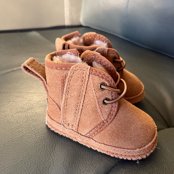 Baby Boy Uggs - Picture 2 of 5